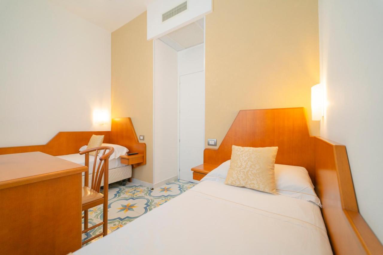 Hotel San Pietro Maiori Ngoại thất bức ảnh